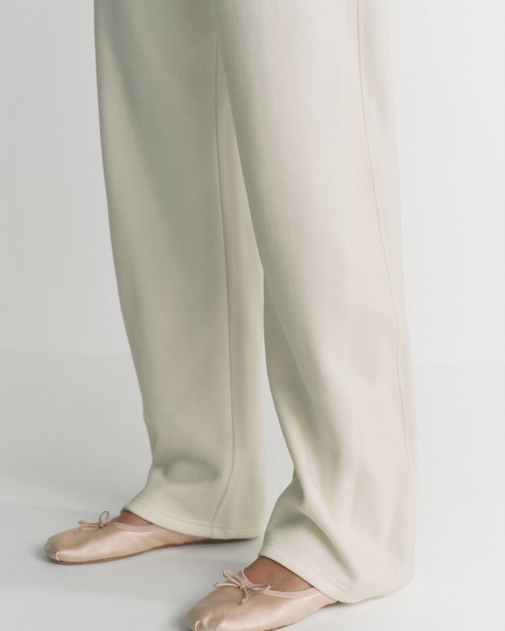 Studio Straight Leg Sweatpants - Marshmallow White