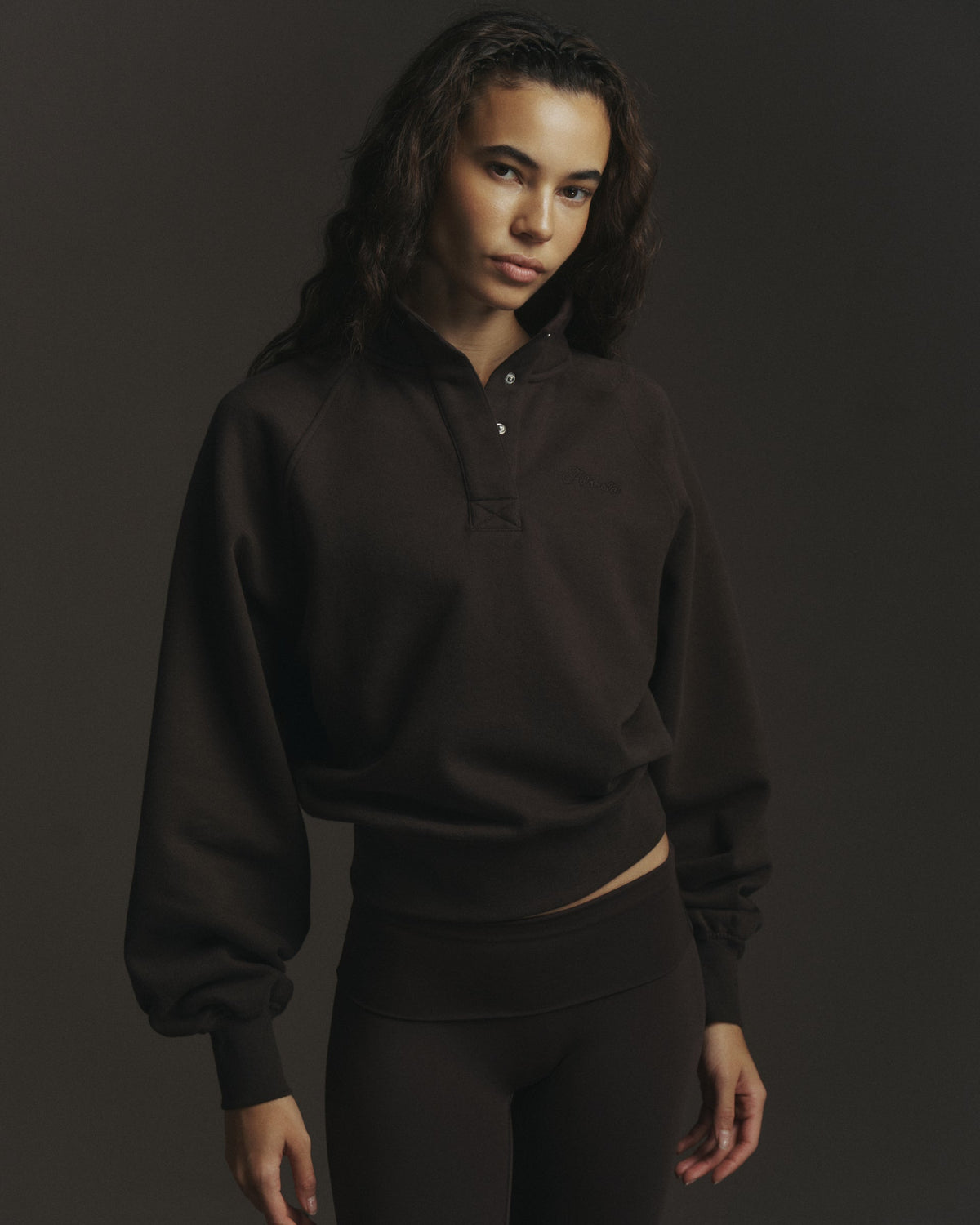 Studio Henley Sweatshirt - Coffee Bean