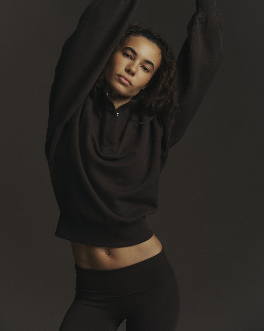 Studio Henley Sweatshirt - Coffee Bean